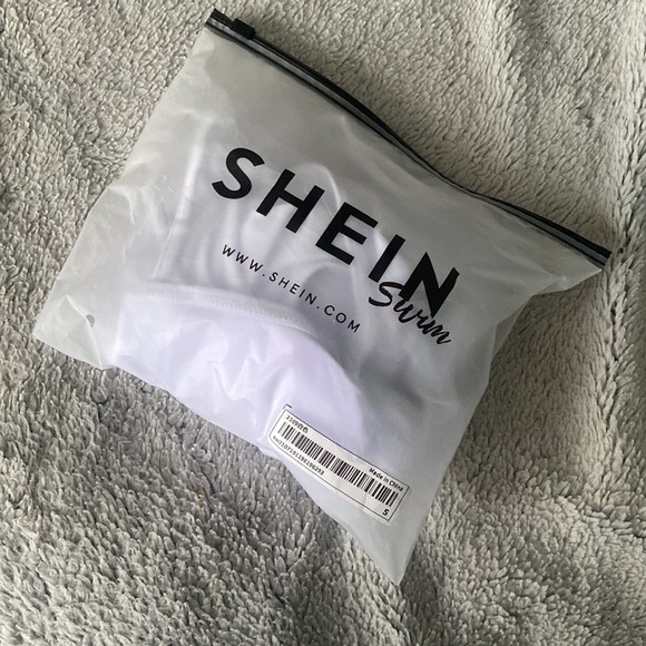 WHITE STRAPPY ONE PIECE BATHING SUIT WITH OPEN BACK + PADDED - NWT - Picture 5 of 6